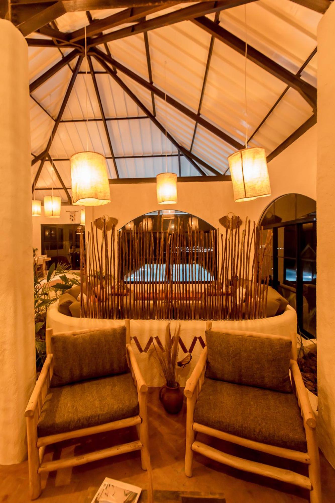 Drop In Surf Lodge Kuta  Kültér fotó